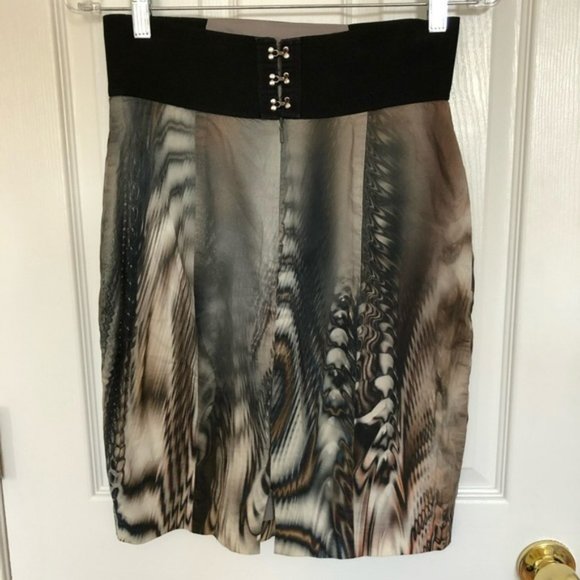 Black Halo pencil skirt - Picture 5 of 6